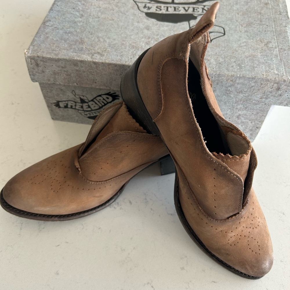 Freebird by Steven Women's Brown Leather Slip-On Booties